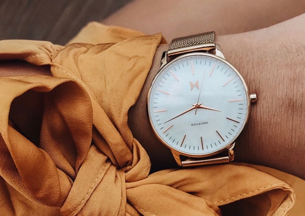 marketplace-banner-watch-2